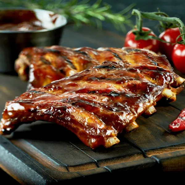 Costelinha suína ao Barbecue peça